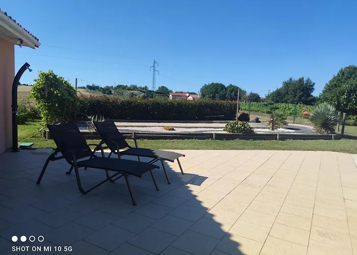 Le Du Font Blanque Hébergement de vacances Campsas