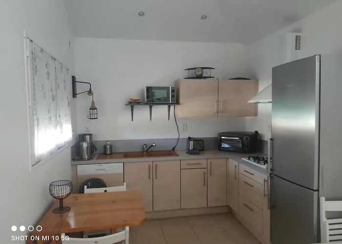 Le Du Font Blanque بيت للعطل