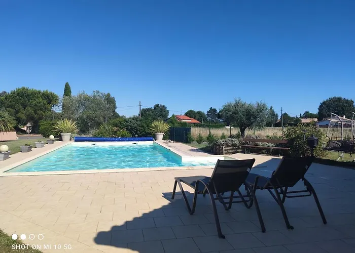 Le Du Font Blanque بيت للعطل Campsas